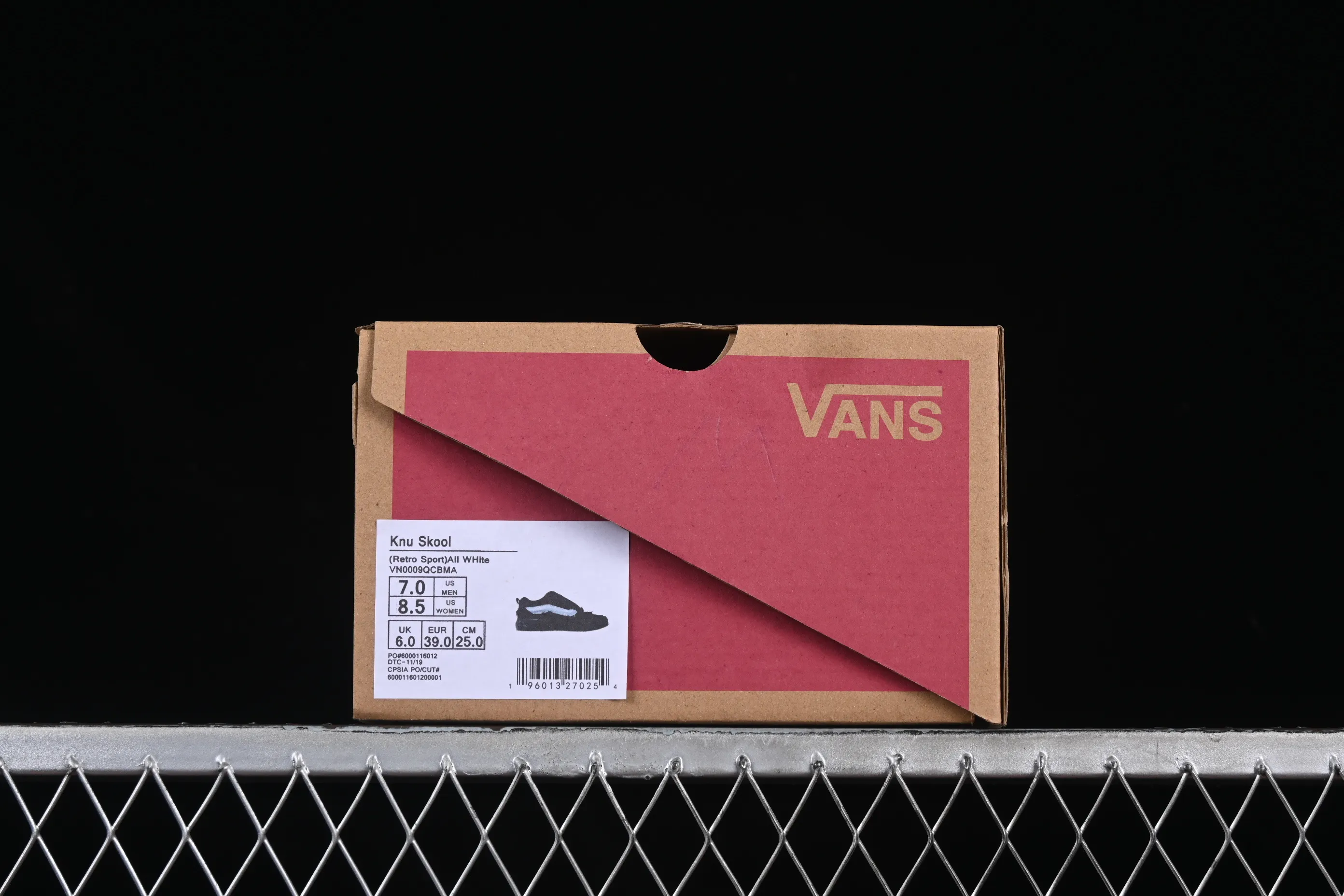 All categories Vans Vans series Vans Low Vans low-top Vans Knu Skool Vans denim rag low-top retro casual fat bread shoes VN0009QCBMA